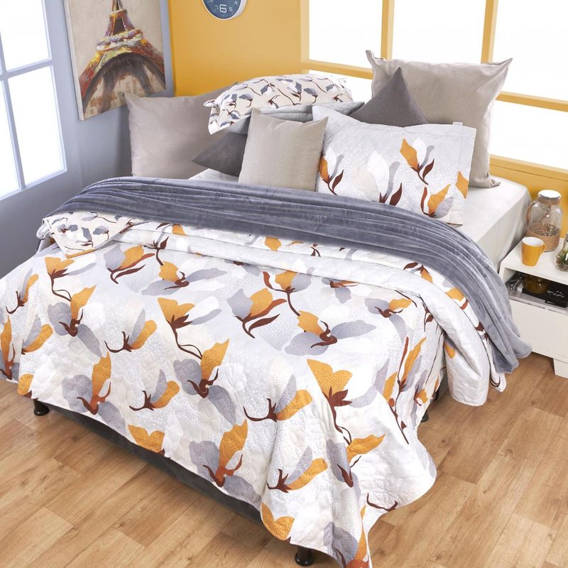 Model wearing women's off-white cotton crewneck tee.