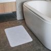 TAPETE-BAÑO-ESPUMA-43-60CMS-ROMBOS-AZUL-CELESTE-BR