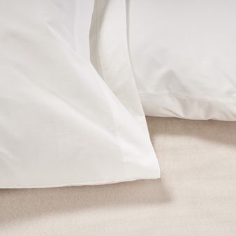 SET-2-ALMOHADAS-FUNDA-230H-UNIC-50-70-LISA-BLANCO