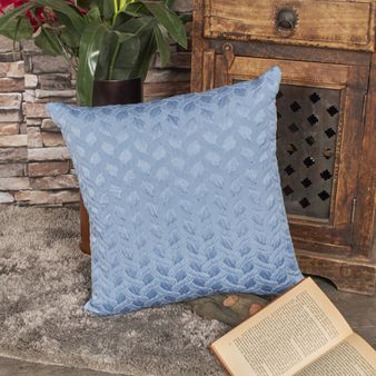 COJIN-JACQUARD-45-45-CM-NAU-AZUL-CLARO
