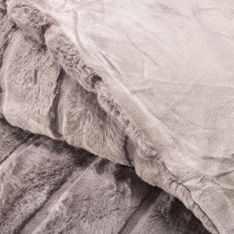 COBIJA-EXTRA-SUAVE-LINEAS-150-200-CM--GRIS-BR