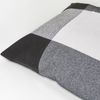 COJIN-TIPO-CACHEMIR-50X50-ESCOCES-NEGRO
