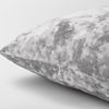 COJIN-VELVET-45X45-EMBOZADO-GRIS-NIEVE
