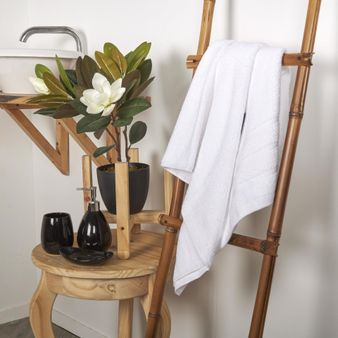 TOALLA-ALGODON-550GSM-BANO-70X130-CREPE-BLANCO