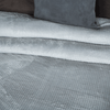 COBIJA-FLANNEL-JACQUARD-170X230-LINEAS-GRIS-NIEVE