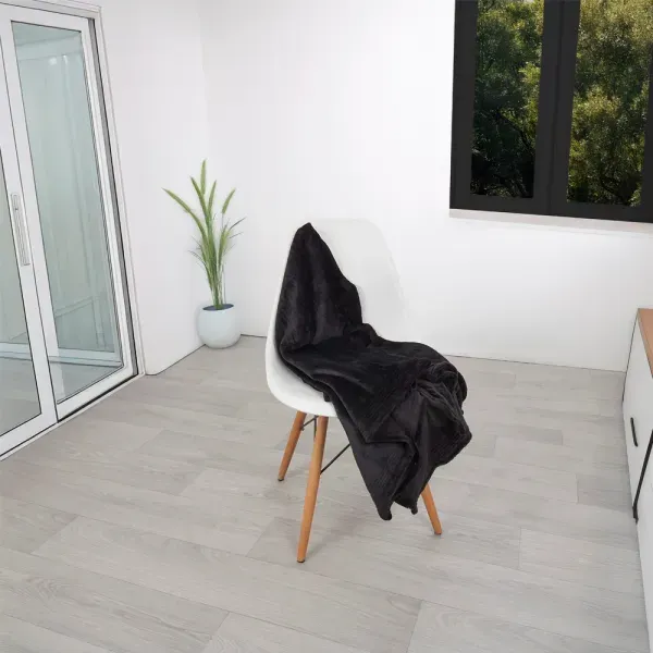 MANTA-FLANNEL-UNI-125x150-NEGRO-NOCHE_7702997772740